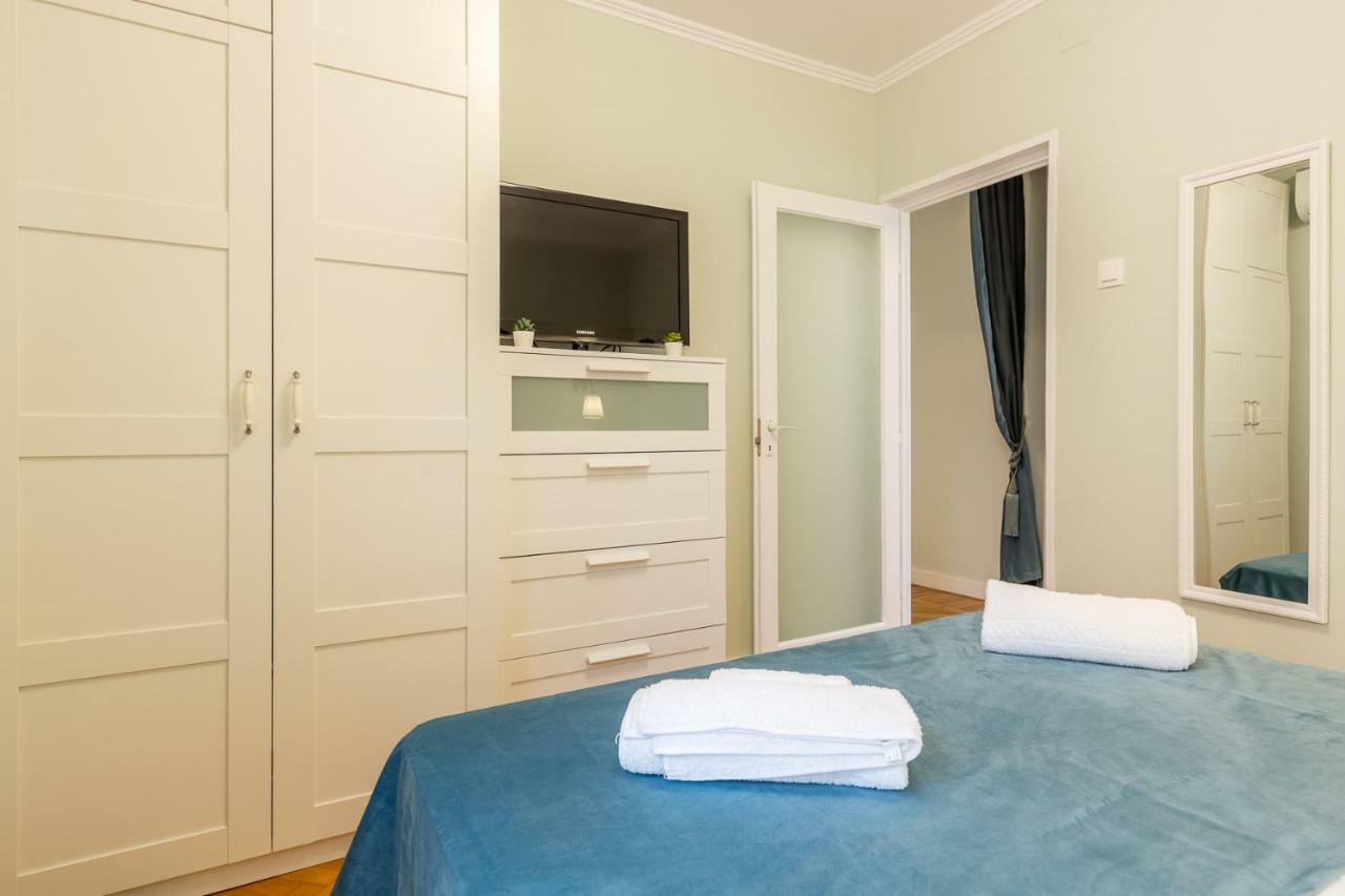 Central Stylish & Cozy One Bedroom Apartment - Adela Accommodation - Ideal For Long Stays Βουκουρέστι Εξωτερικό φωτογραφία