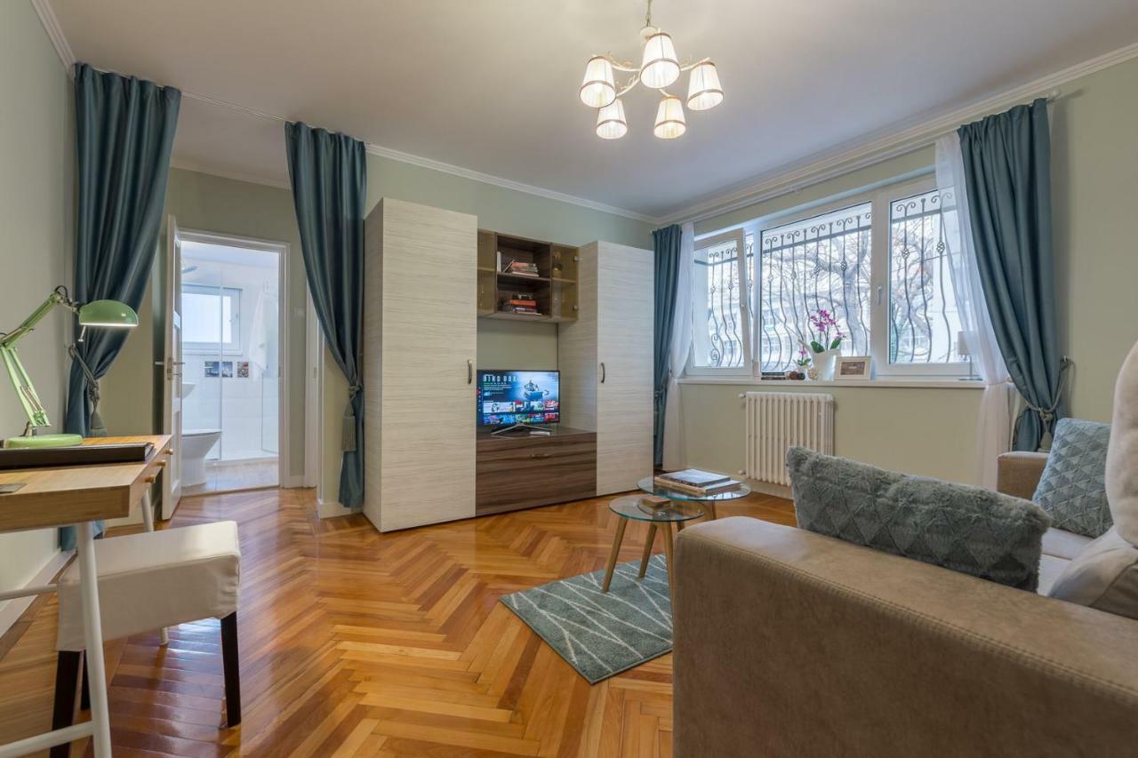 Central Stylish & Cozy One Bedroom Apartment - Adela Accommodation - Ideal For Long Stays Βουκουρέστι Εξωτερικό φωτογραφία