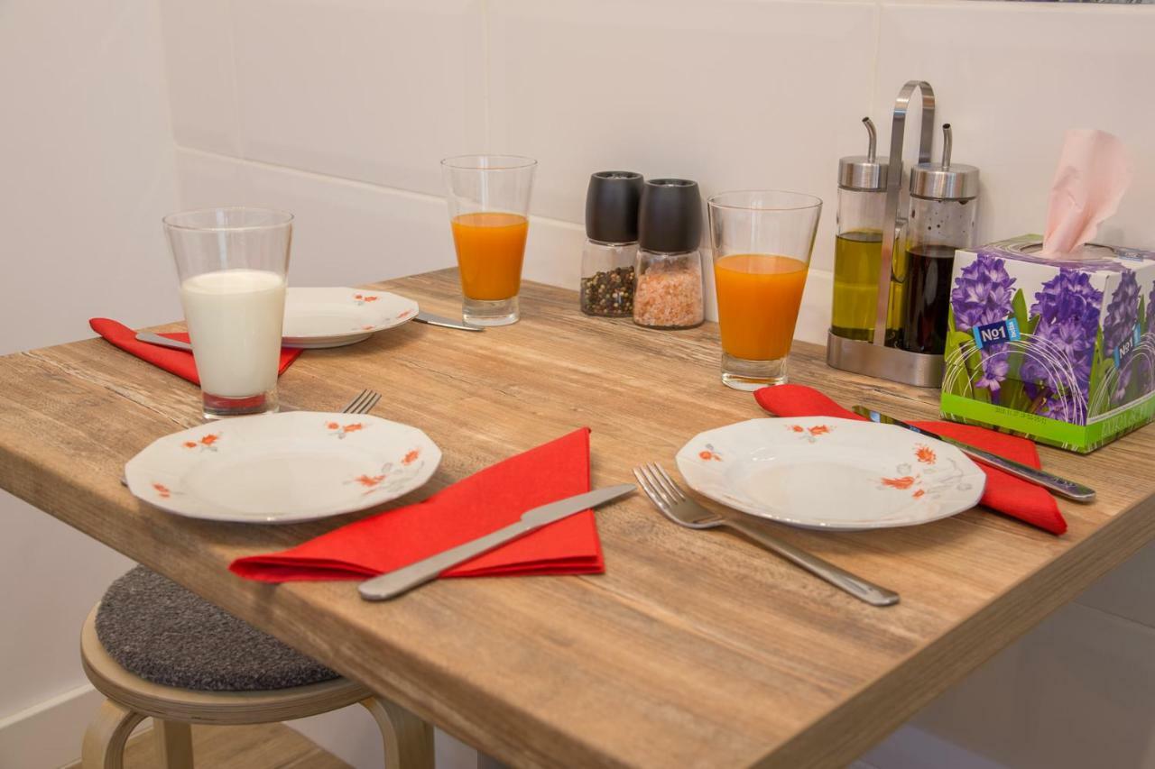 Central Stylish & Cozy One Bedroom Apartment - Adela Accommodation - Ideal For Long Stays Βουκουρέστι Εξωτερικό φωτογραφία